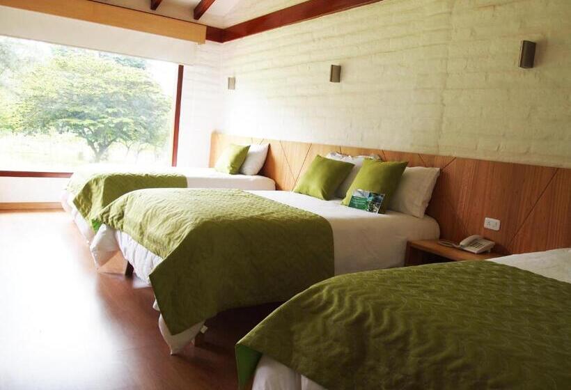 اتاق استاندارد چهار تخته, Hosteria Totoral