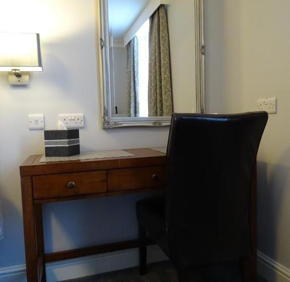 带大床的标准间, The Beeches Hotel & Leisure Club