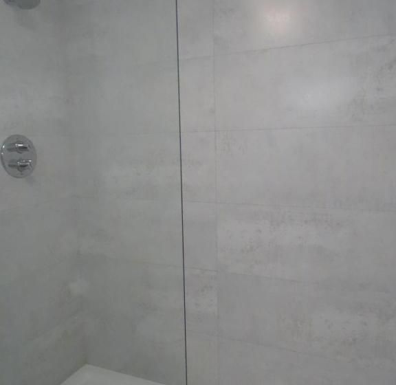 带大床的标准间, The Beeches Hotel & Leisure Club