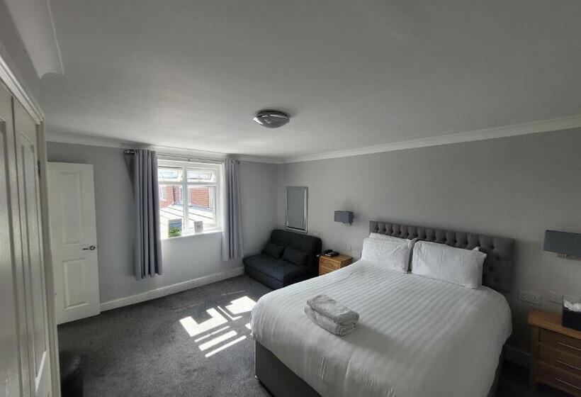 家庭间, The Beeches Hotel & Leisure Club