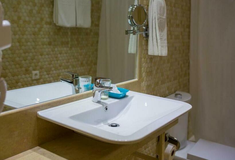 اتاق استاندارد یک نفره, Legends Tskaltubo Spa Resort