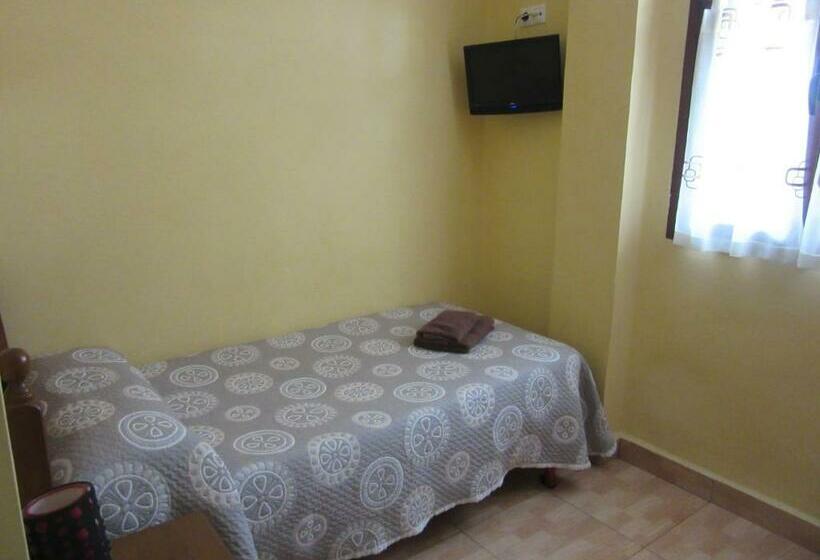 اتاق استاندارد یک نفره, Hostal Abastos