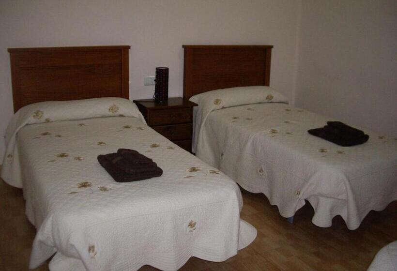 اتاق استاندارد, Hostal Abastos