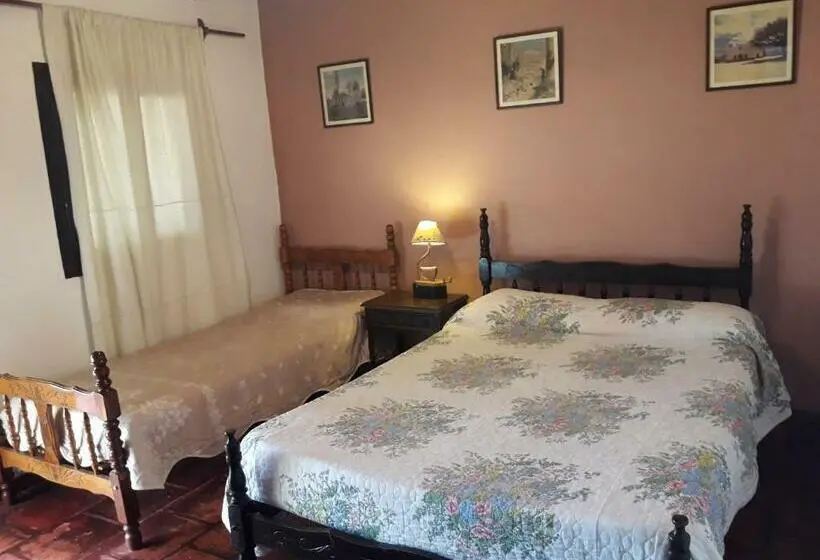 3-Bett-Standardzimmer, Hostal Rustyk