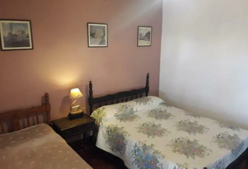 3-Bett-Standardzimmer, Hostal Rustyk