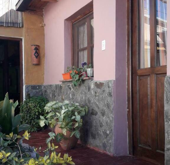 اتاق استاندارد چهار تخته, Hostal Rustyk