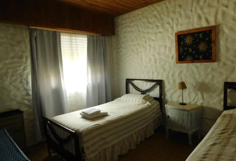 带共用浴室的标准房间, Hostal Schilling
