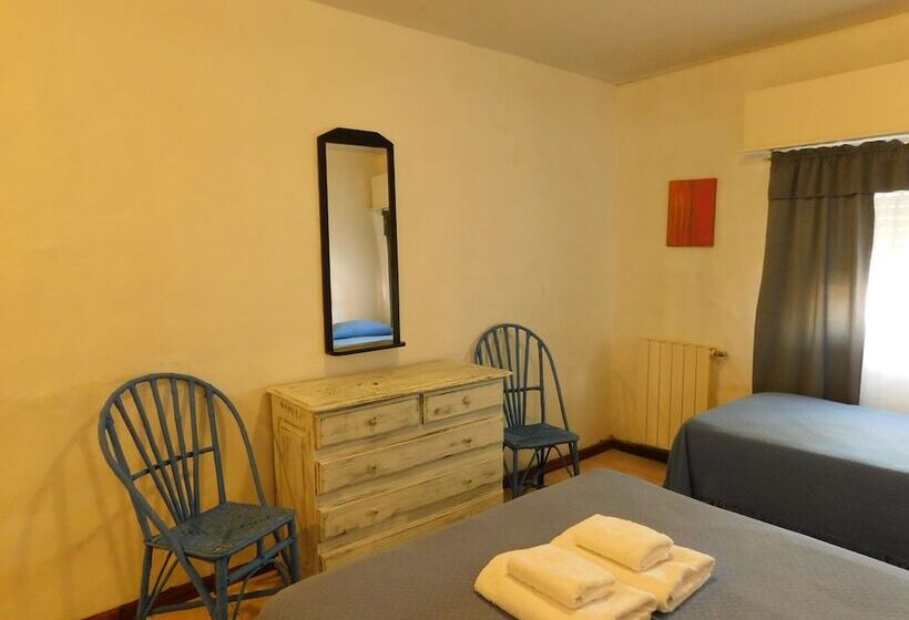 バス共有のスタンダードルーム, Hostal Schilling