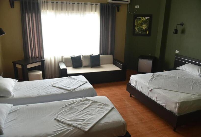 Pokój Czteroosobowy Standard, Blini