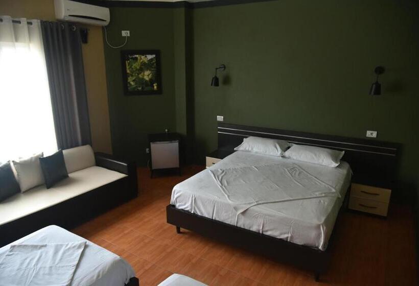 Pokój Czteroosobowy Standard, Blini