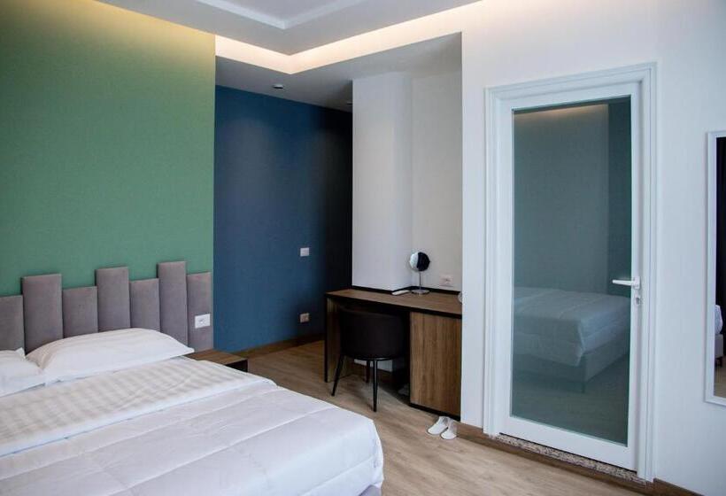 Pokój Deluxe, Blini