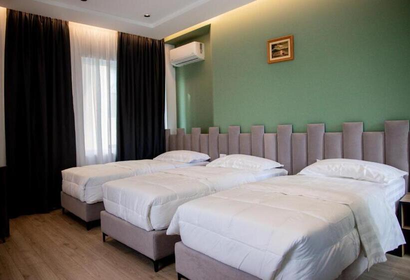 Pokój Deluxe Trzyosobowy, Blini