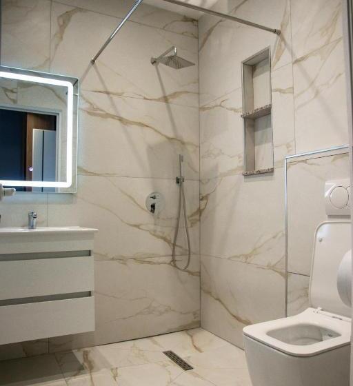 Pokój Deluxe, Blini