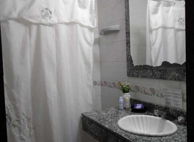 标准间, Brisas Hosteria