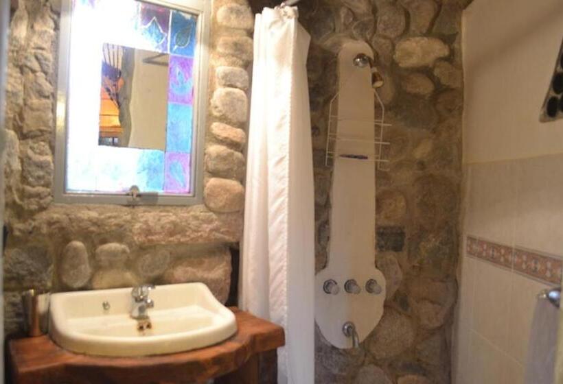 بنجلو قياسى مطلّ علي الحديقة, Ca´montana Hostal Boutique