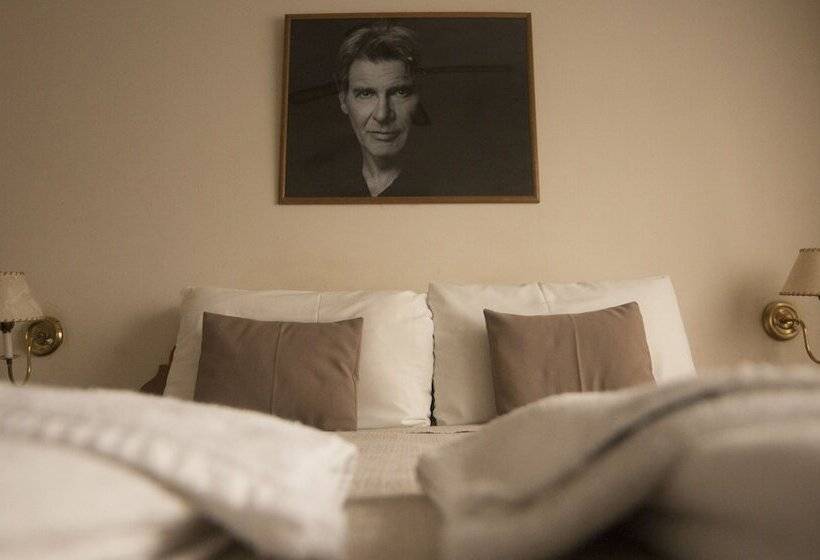 スタンダードルーム, De Cine Las Golondrinas