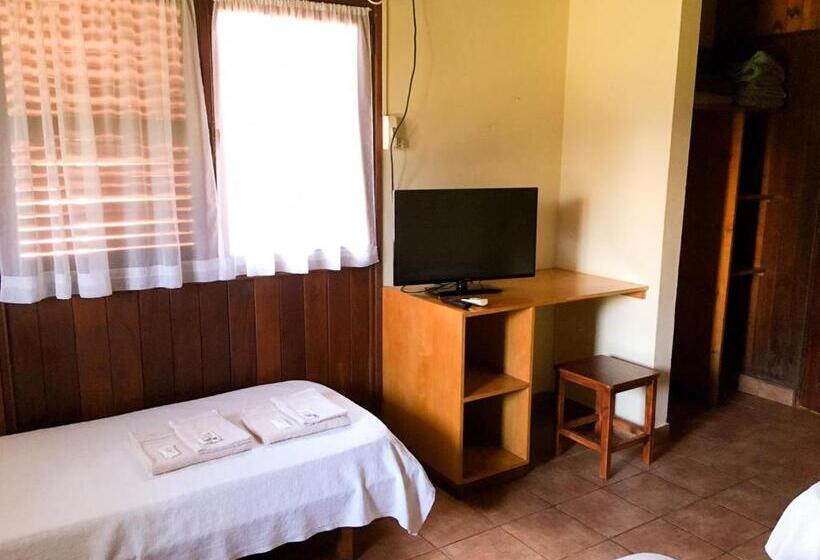 Четырехместный Номер Стандарт, Hosteria Helvecia