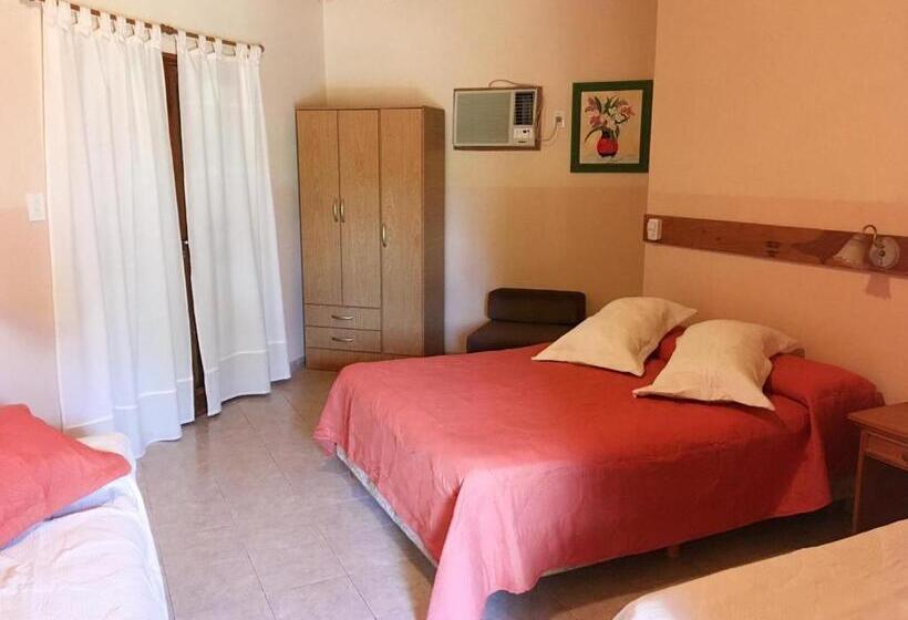 Superior Driepersoonskamer, Hosteria Helvecia