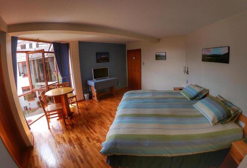 Superior Szoba King Size Bed, Rincon Aleman