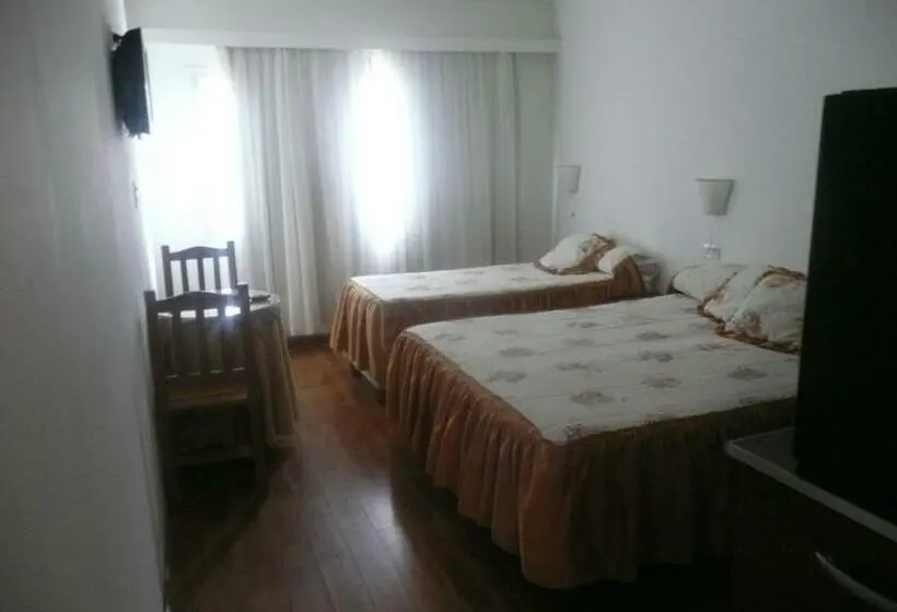 Standard Kolmen Hengen Huone, Riviera