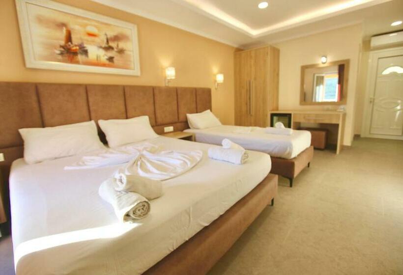 سوییت, Karos Hotel Llaman