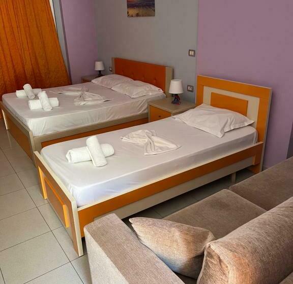 استودیوی استاندارد با چشم‌انداز دریا, Karos Hotel Llaman