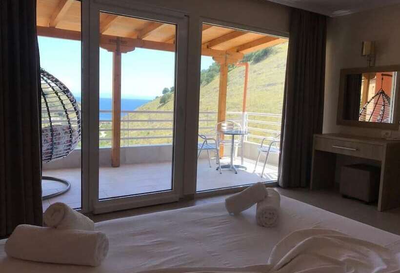 استودیوی استاندارد با چشم‌انداز دریا, Karos Hotel Llaman