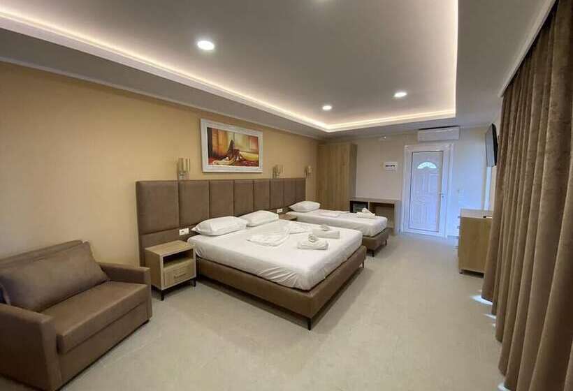 스위트, Karos Hotel Llaman