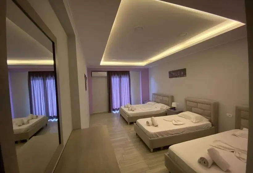 Standard Quadruple Room Sea View