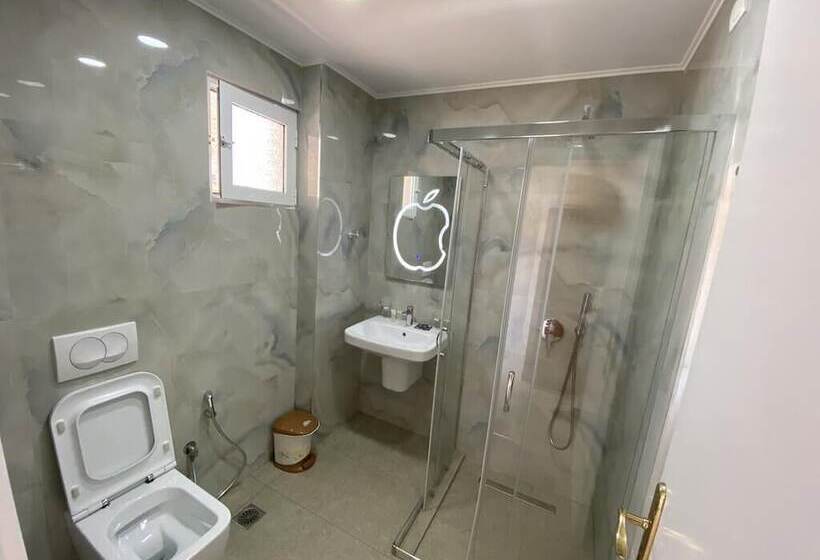 اتاق استاندارد چهار تخته با چشم‌انداز دریا, Karos Hotel Llaman