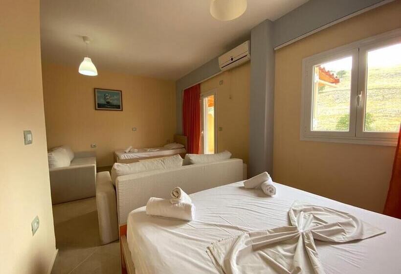 패밀리 룸, Karos Hotel Llaman
