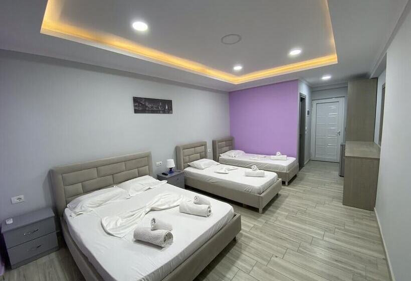 اتاق خانوادگی, Karos Hotel Llaman