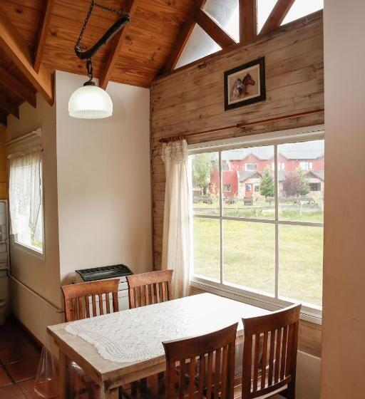 بانگلوی استاندارد, Patagonia Hostel