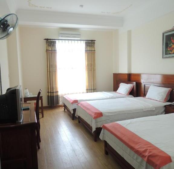 اتاق لوکس سه تخته, Yen Nhi Hotel Ninh Binh