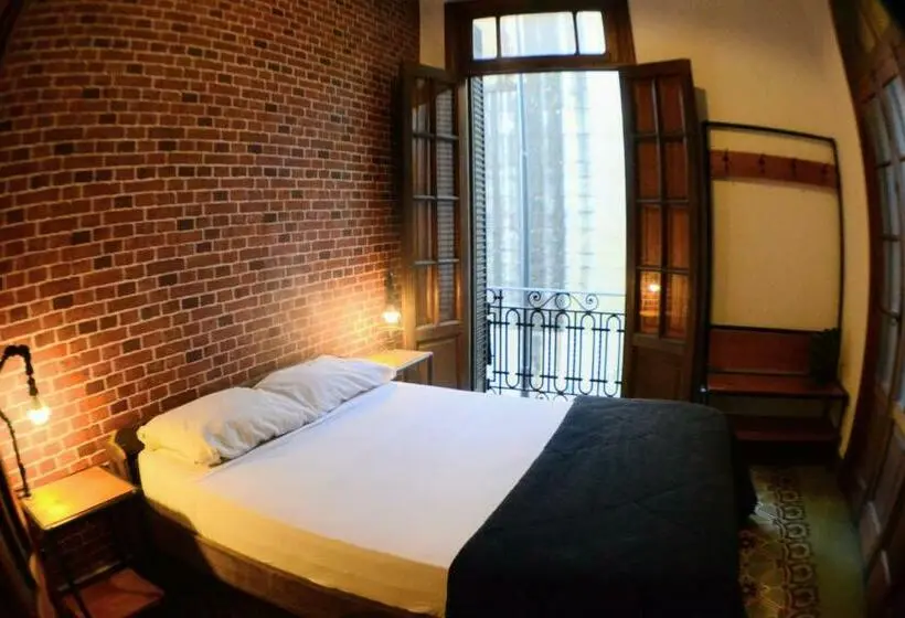 اتاق استاندارد با سرویس بهداشتی مشترک, 531 Hostel