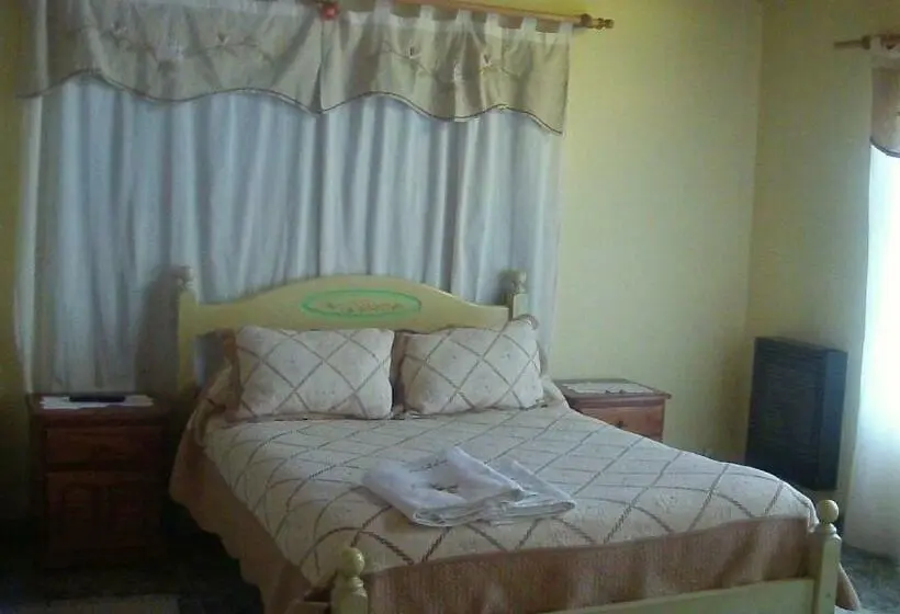 バスルーム共有のトリプルスタンダード, B&b Nahuel En Ushuaia