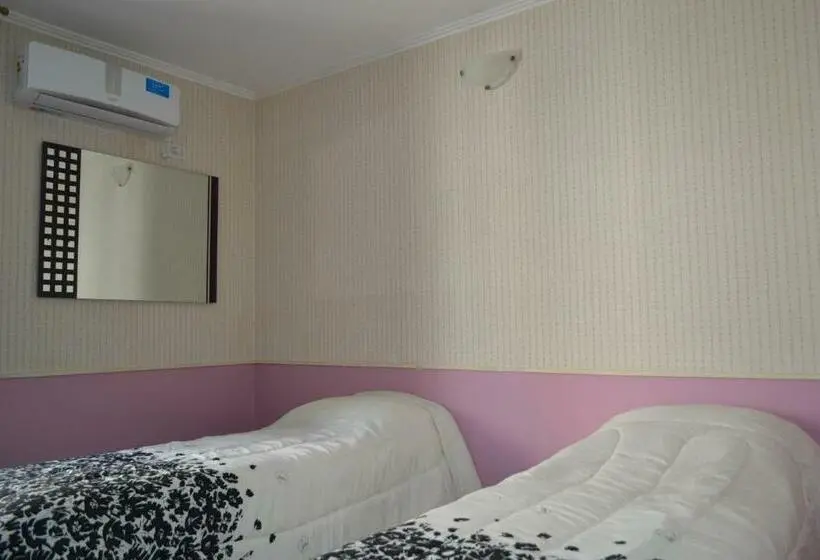 تختخواب در اتاق مشترک, Del900 Hotel Boutique