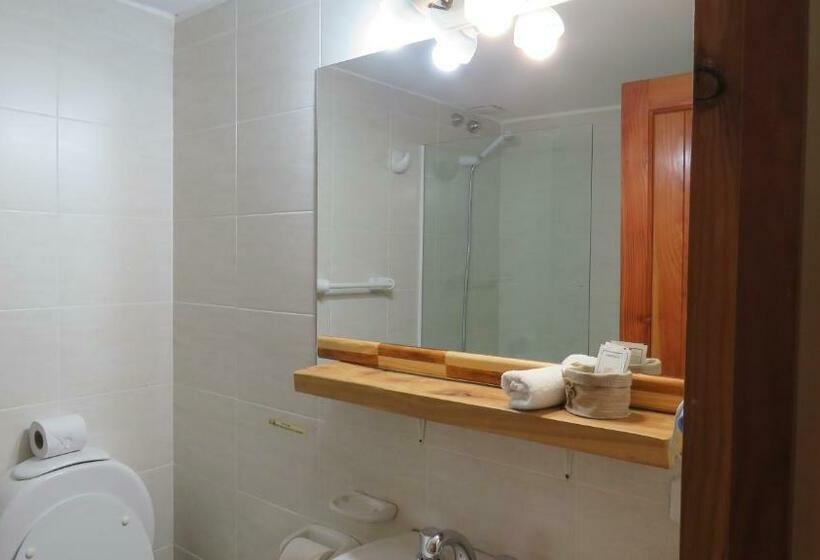 标准房带园景, Los 3 Mosqueteros