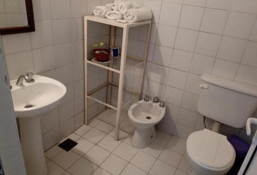 اتاق استاندارد سه نفره, Minerva