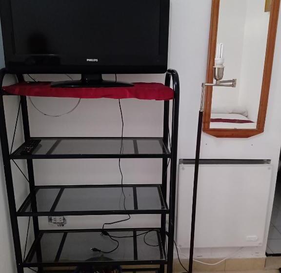 اتاق استاندارد سه نفره, Minerva