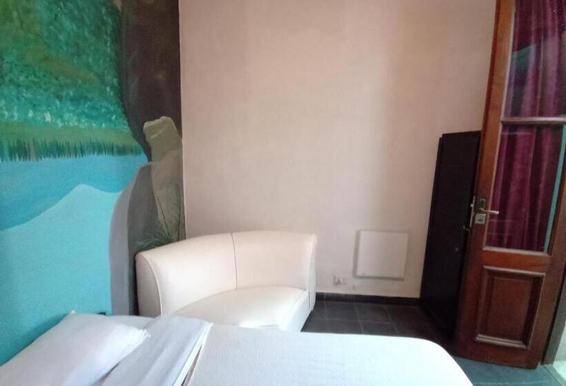 اتاق اکونومی, Minerva