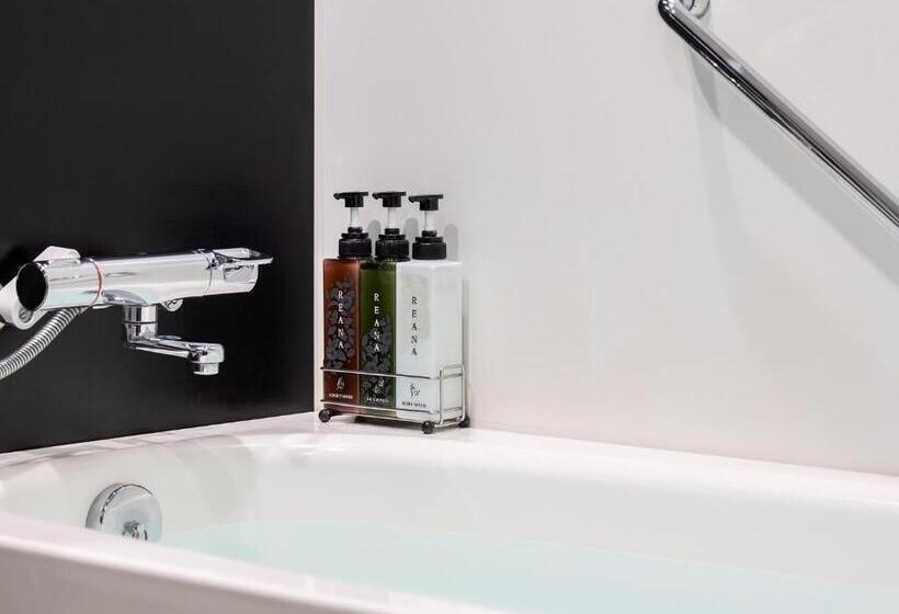 חדר סטנדרט לשלושה, Mitsui Garden Hotel Kyobashi   Tokyo Station