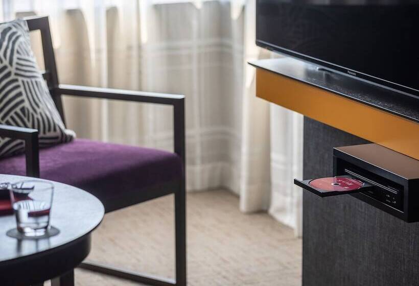 חדר סופריור, Mitsui Garden Hotel Kyobashi   Tokyo Station