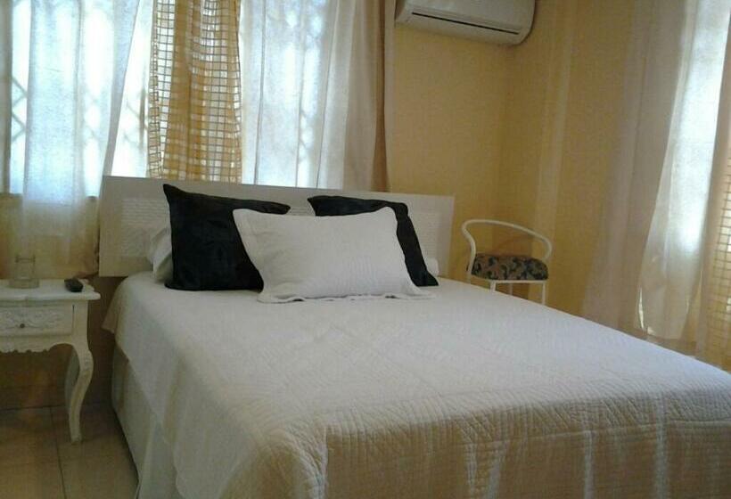 اتاق استاندارد, Suites La Rosa