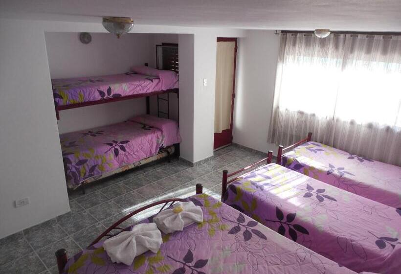 اتاق خانوادگی, Victor