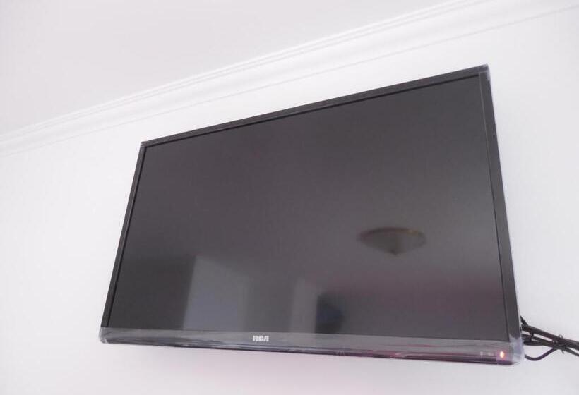 اتاق استاندارد, Victor