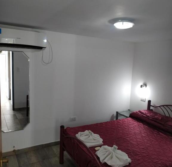 آپارتمان 2 خوابه, Victor