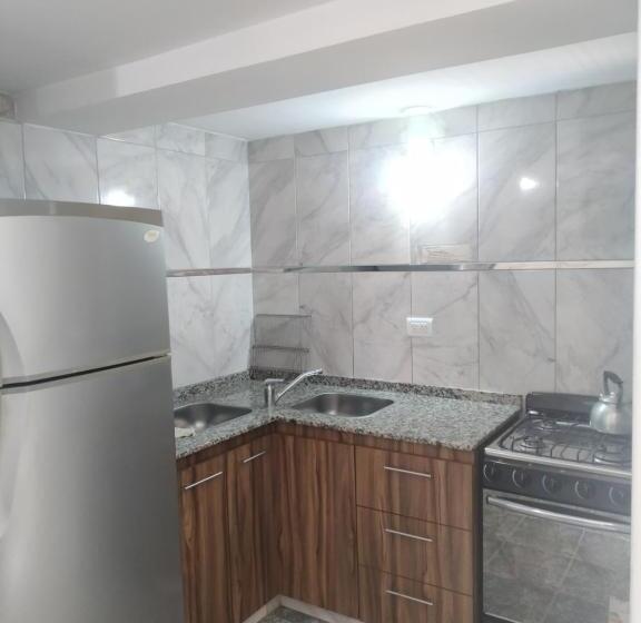 آپارتمان 2 خوابه, Victor