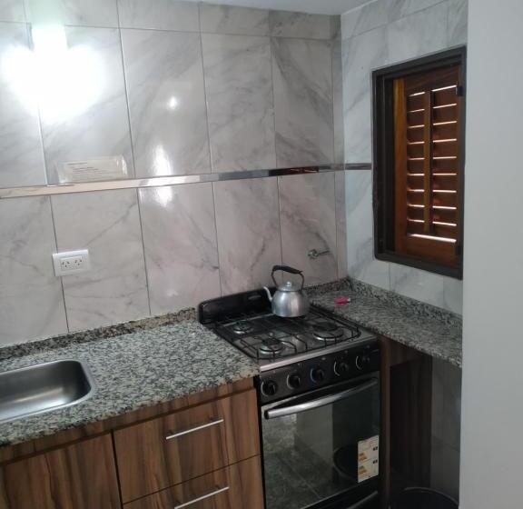 آپارتمان 2 خوابه, Victor