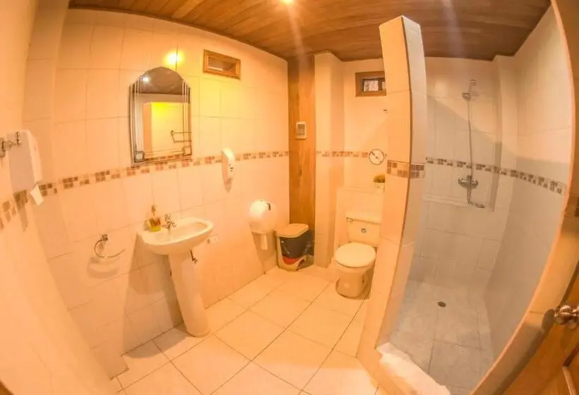Perhehuone Jaettu Kylpyhuone, La Casa Del Molino Blanco B&b